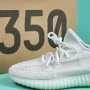 7 Alternatif Sepatu Lokal Look Mirip Adidas Yeezy, Empuk dan Nyaman Modal Rp100 Ribuan