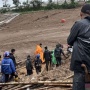 Longsor Pasirlangu: Pemkab Bandung Barat Aktifkan Status Darurat, 82 Warga Masih Dicari