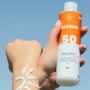 5 Sunscreen untuk Wanita 35 Tahun ke Atas, Ampuh Hempas Flek Hitam
