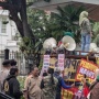 Ada Demo di Depan Kantor Wapres Kebon Sirih, Massa Aksi: Ijazahmu Mana?