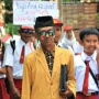 Bekerja dengan Hati, Dibayar dengan Janji: Potret Guru Honorer di Negeri Ini