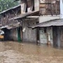 Kali Cakung Meluap, Ratusan Rumah Warga Terendam Banjir