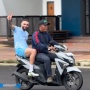 Dulu Naik Ferrari di PSG, Kini Layvin Kurzawa Dibonceng Motor Matic ke Latihan Persib