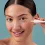 5 Foundation Water-Based Lokal untuk Kondangan, Tidak Pecah di Garis Senyum