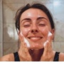 4 Cleanser Kombucha Kaya Probiotic, Cegah Iritasi Kulit Kering dan Sensitif