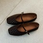 5 Model Sepatu Terbaik untuk Ibu Hamil, Nyaman dan Minim Risiko