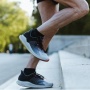 Bolehkah Mengeringkan Sepatu di Mesin Cuci? Ini 3 Rekomendasi Sepatu yang Kuat dan Awet