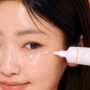 4 Eye Cream Kandungan Retinal, Solusi Cepat Atasi Garis Halus dan Mata Panda