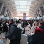 Jelang Imlek 2026, Stasiun Kereta Beijing Dipadati Penumpang Mudik