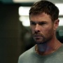 Transformasi Chris Hemsworth Jadi Perampok Ulung: Seberapa Worth It Film Crime 101 untuk Ditonton?