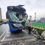 Ini Penampakan Dua Bus TransJakarta yang Ringsek Usai Adu Banteng di Jalur Langit