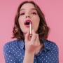 5 Lipstik Anti-Luntur, Tetap Cantik saat Makan dan Minum di Bukber
