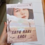 Buku Bertahan Satu Hari Lagi: Memoar Keberanian dari Devy Anastasia