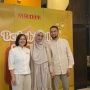 Teuku Wisnu dan Shireen Sungkar Ajarkan Anak Berbagi Barang Bermanfaat saat Ramadan