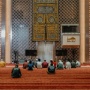 Menurut Saya, Masjid yang Terlalu Sunyi Adalah Masjid yang Sedang Sekarat