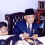 Dari Orde Baru ke Reformasi: Kontroversi Barnas dalam Catatan Habibie