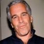 Viral di Media Sosial! Pria Mirip Jeffrey Epstein Terekam Mengendarai Mobil di Florida