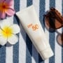Tanpa Perlu Makeup Tebal! 4 Tone Up Sunscreen SPF 50 untuk Kulit Cerah Natural