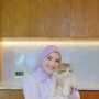 Cara Memelihara Kucing ala Artis: Intip Gaya Santai & Penuh Kasih ala Citra Kirana