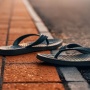 Apa yang Harus Dilakukan Jika Sandal Hilang atau Tertukar saat Sholat Ied?