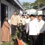 Prabowo Tinjau Huntara Korban Bencana Banjir Aceh Usai Salat Id, Cek Fasilitas dan Sapa Warga