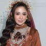 Padahal Gelontorkan Ratusan Juta Rupiah, THR Dewi Perssik untuk Tetangga Dinilai Terlalu Sedikit