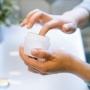 5 Rekomendasi Krim Malam Anti Aging untuk Mencerahkan Wajah
