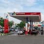 Duel Kualitas BBM Shell vs Pertamina: Mana yang Lebih Irit dan Bikin Mesin Awet?