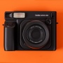 Fujifilm Rilis instax WIDE 400 JET BLACK untuk Pecinta Fotografi Analog