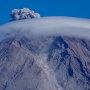 Gunung Semeru Erupsi Lima Kali Pagi Ini, Warga Diminta Jauhi Radius 13 Kilometer