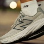 6 Sepatu New Balance Terbaik untuk Berbagai Jenis Lari dan Harganya