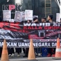 Aksi di KPK, Massa Desak Aset Kalla Group Disita Jika Gagal Bayar Atas Pinjaman Rp30 Triliun