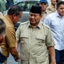 Jenguk Korban Tragedi Maut Kereta Bekasi, Prabowo Pastikan Jaminan Kompensasi