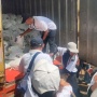 Aksi May Day di Monas 'Banjir' Sembako dari Istana