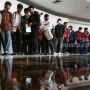 May Day dan Nasib Lulusan Baru: Gaji Dipotong Paksa, Kerja Borongan