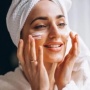 Bye Kulit Kering! Ini 4 Sunscreen Squalane Jaga Wajah tetap Lembap Seharian