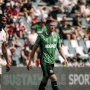 Pelatih Sassuolo Bagikan Kabar: Kondisi Jay Idzes Sedikit Lebih Buruk