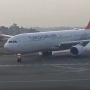 Pesawat Turkish Airlines Terbakar Saat Mendarat di Nepal, 277 Penumpang Dievakuasi