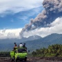Status Waspada, Gunung Dukono Kembali Erupsi