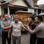 Dikenal Religius, Pedagang Rujak di Duri Kepa Digerebek Warga usai Diduga Cabuli Siswi SD