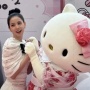 Koleksi Eksklusif JISOO x Hello Kitty, Dapatkan Edisi Terbatas dengan Promo dari BRI!