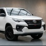 Harga Terjun Bebas, 3 Alasan Fortuner Tipe Ini Ternyata Lebih Nyaman dari Tipe GR, Masih Worth It?