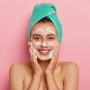 6 Rekomendasi Facial Wash untuk Mencerahkan Wajah, Tidak Bikin Kulit Kering dan Ketarik