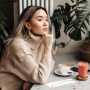 In This Economy, Apakah Nongkrong di Kafe Estetik Masih Worth It?