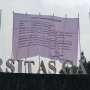 Spanduk 'Surat Permohonan Maaf' soal Prabowo-Gibran Terpasang di Gerbang UGM, Kampus Beri Respons