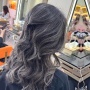 Tren Pewarnaan Rambut Kini Lebih Personal, Teknik dan Analisa Jadi Prioritas