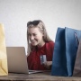 Diskon, Gratis Ongkir, dan Cicilan: Kombinasi yang Sulit Ditolak Gen Z