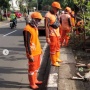 Geger! Kambing Kurban Mati Dibuang di Trotoar Cempaka Putih, PPSU Turun Tangan