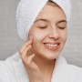 3 Rekomendasi Pelembap Mengandung Zinc Oxide, Bisa Redakan Kemerahan hingga Kontrol Sebum