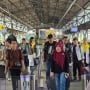 Pasar Senen Membeludak! 38 Ribu Warga Jakarta Serbu Kereta Api Demi Rayakan Iduladha di Kampung